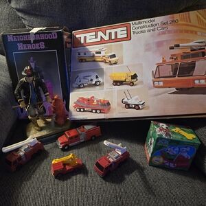 Multimodel Construction Set 260 - Red and White Vehicles